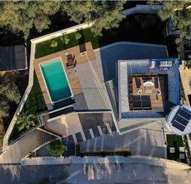 6 bedroom villa with pool and roof terrace, Sveti Staffan, sleeps 12
